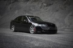 Škoda Octavia 2 Tuning - maska honeycomb