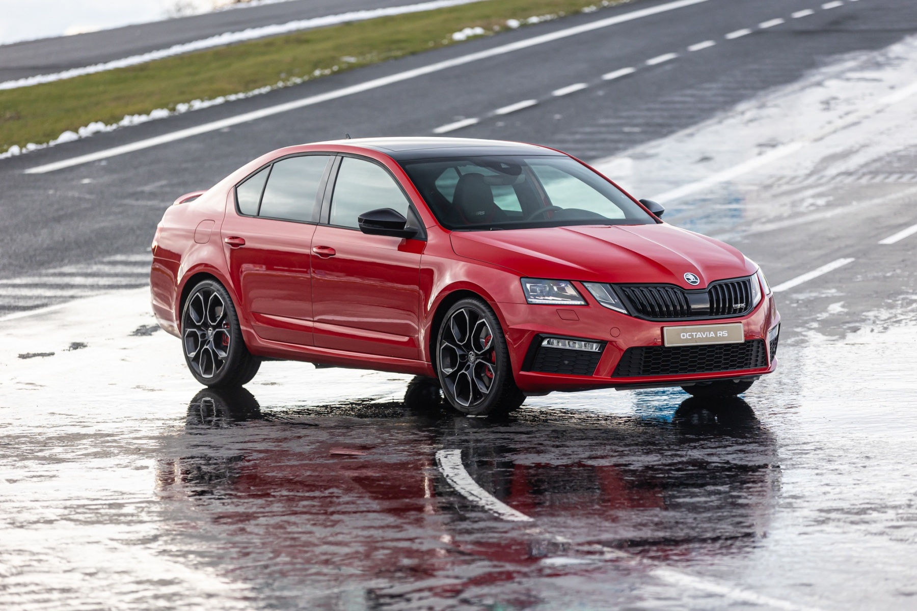 Škoda Octavia 3 RS 2.0TSI 180kW Facelift