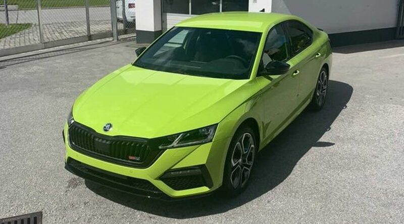 Škoda Octavia 4 RS - Zelená Mamba