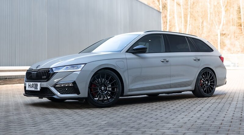 Škoda Octavia 4 RS iV tuning - sportovní pružiny