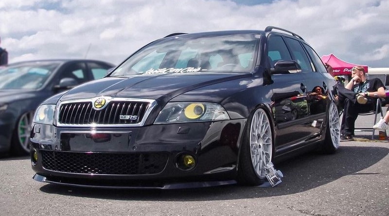 Octavia 2 Combi tuning - černá 9910